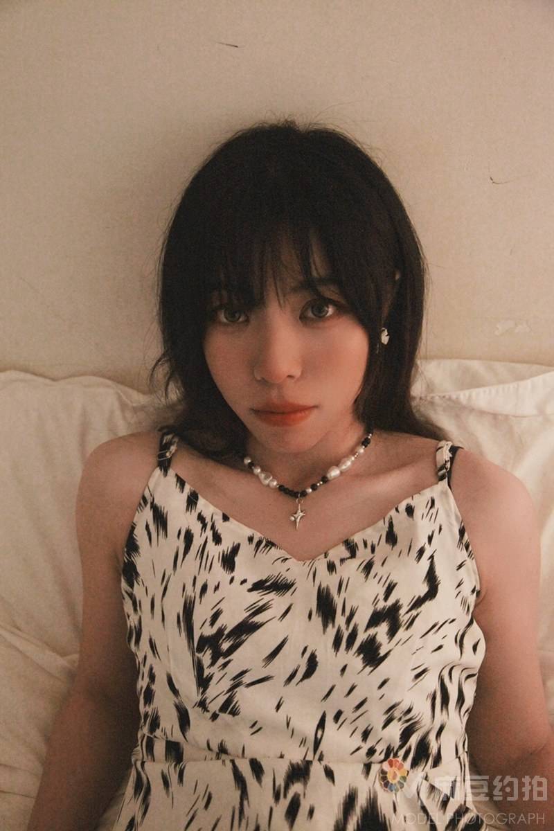 胶片模特