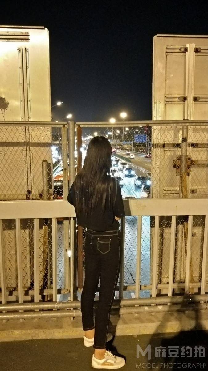夜景模特