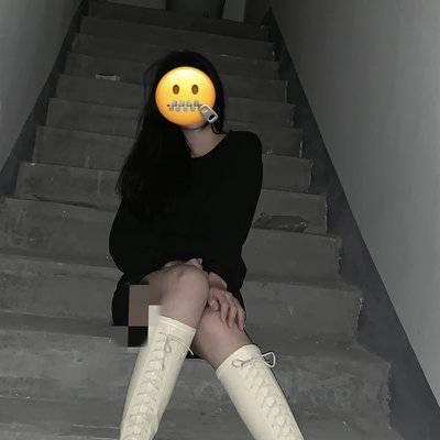 黑白模特