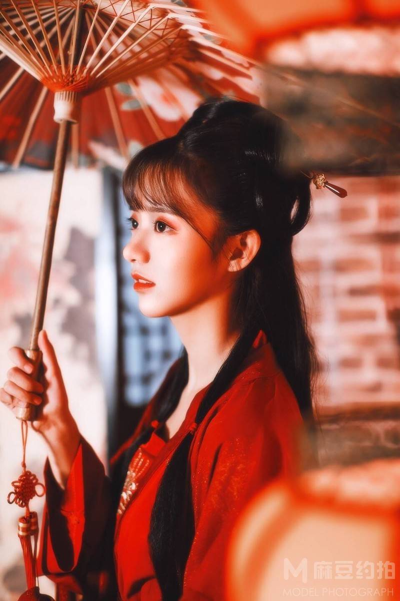 汉服模特