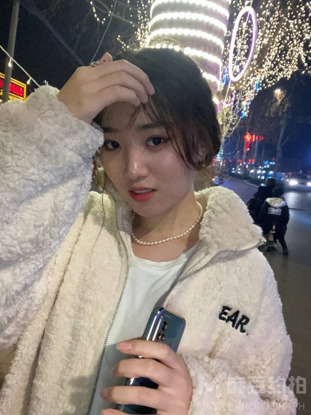 校园模特