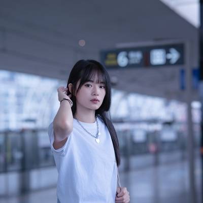 情绪模特