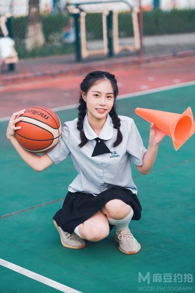 校园模特