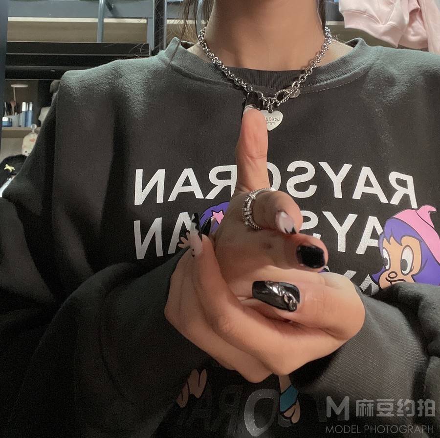 暗黑模特