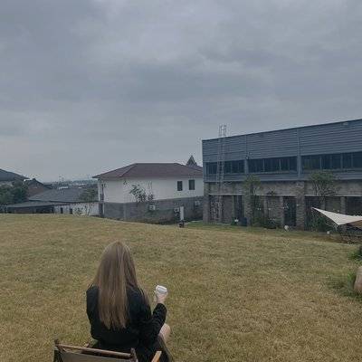 黑白模特