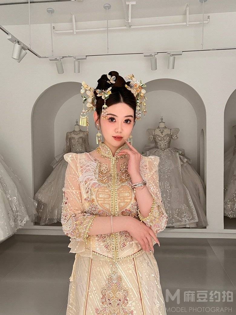 妆容模特