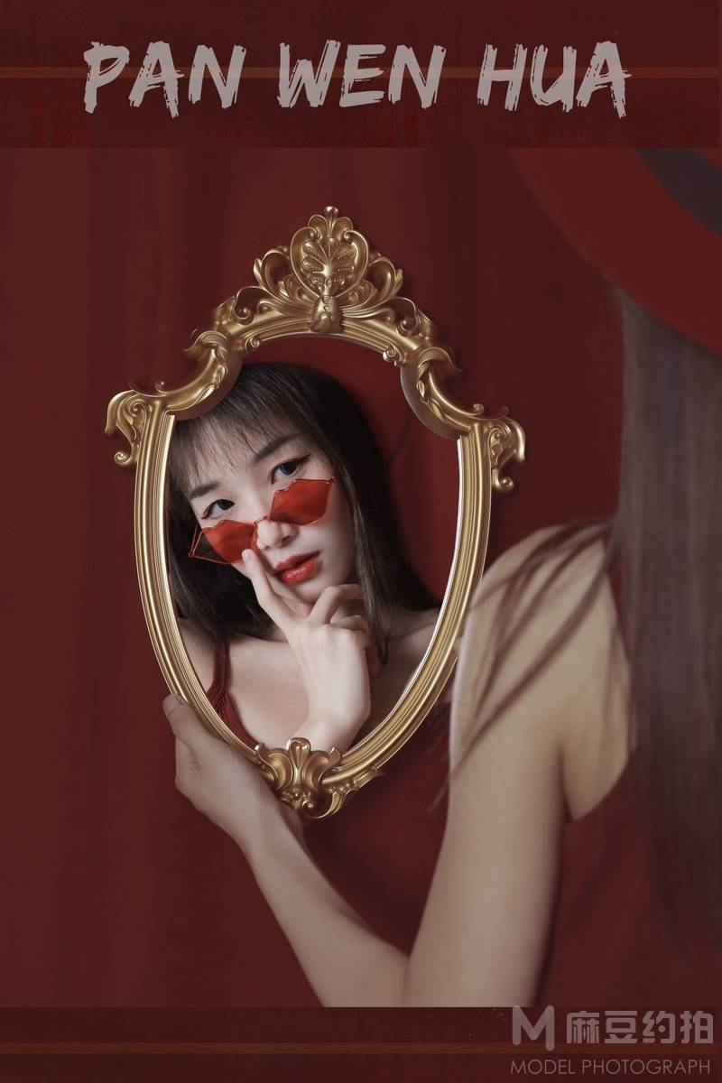 宝丽来模特