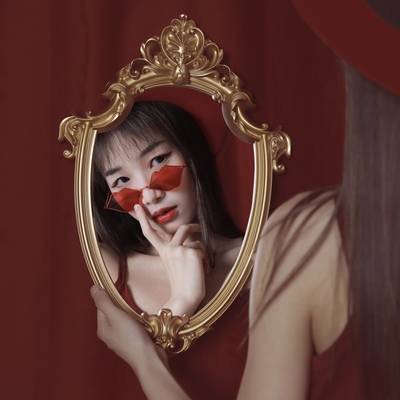 宝丽来模特