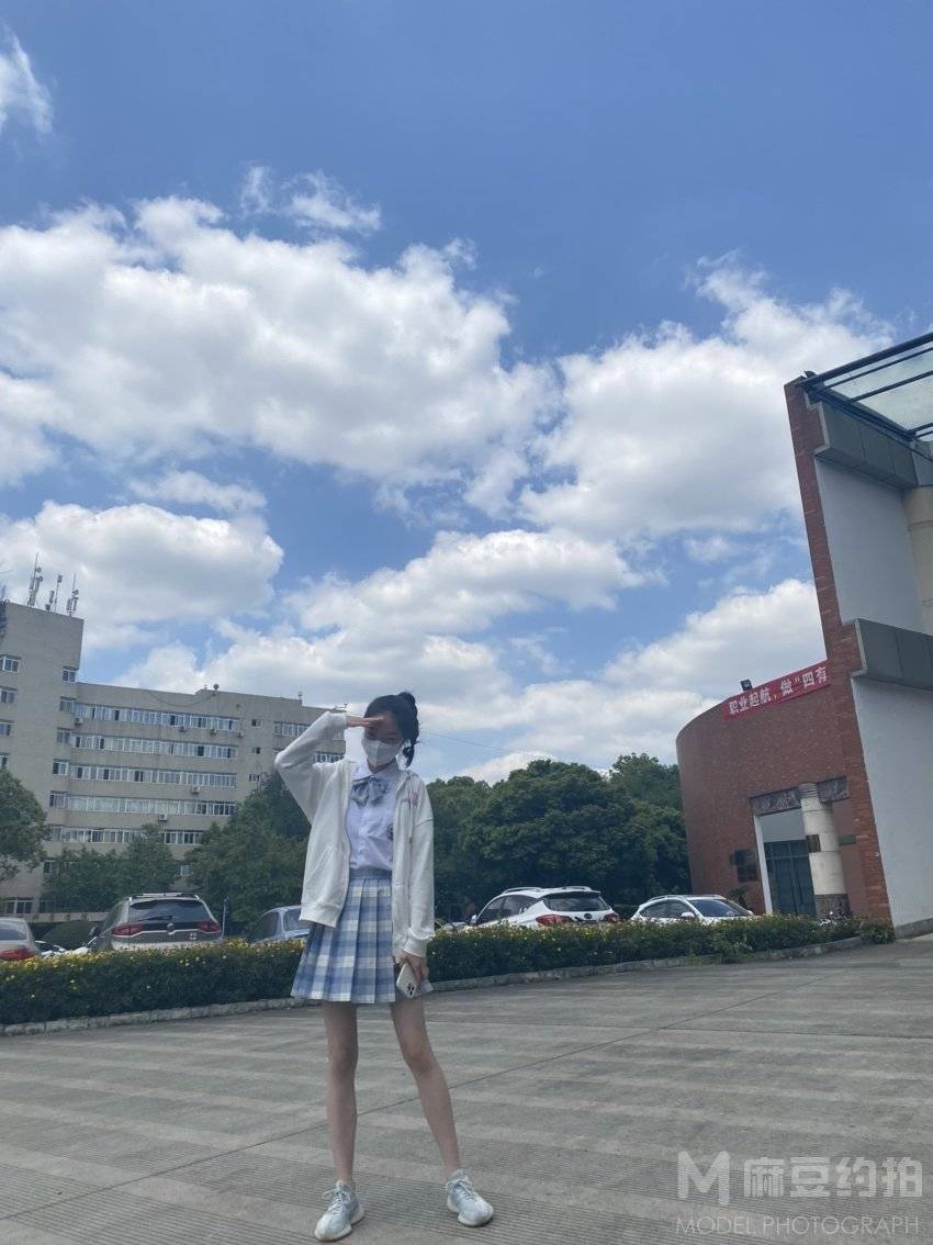 校园模特