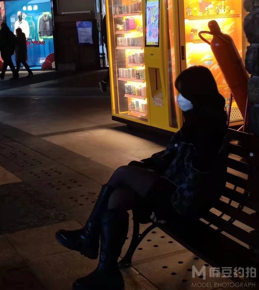 黑白模特