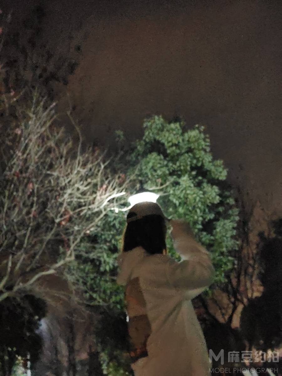 黑白模特