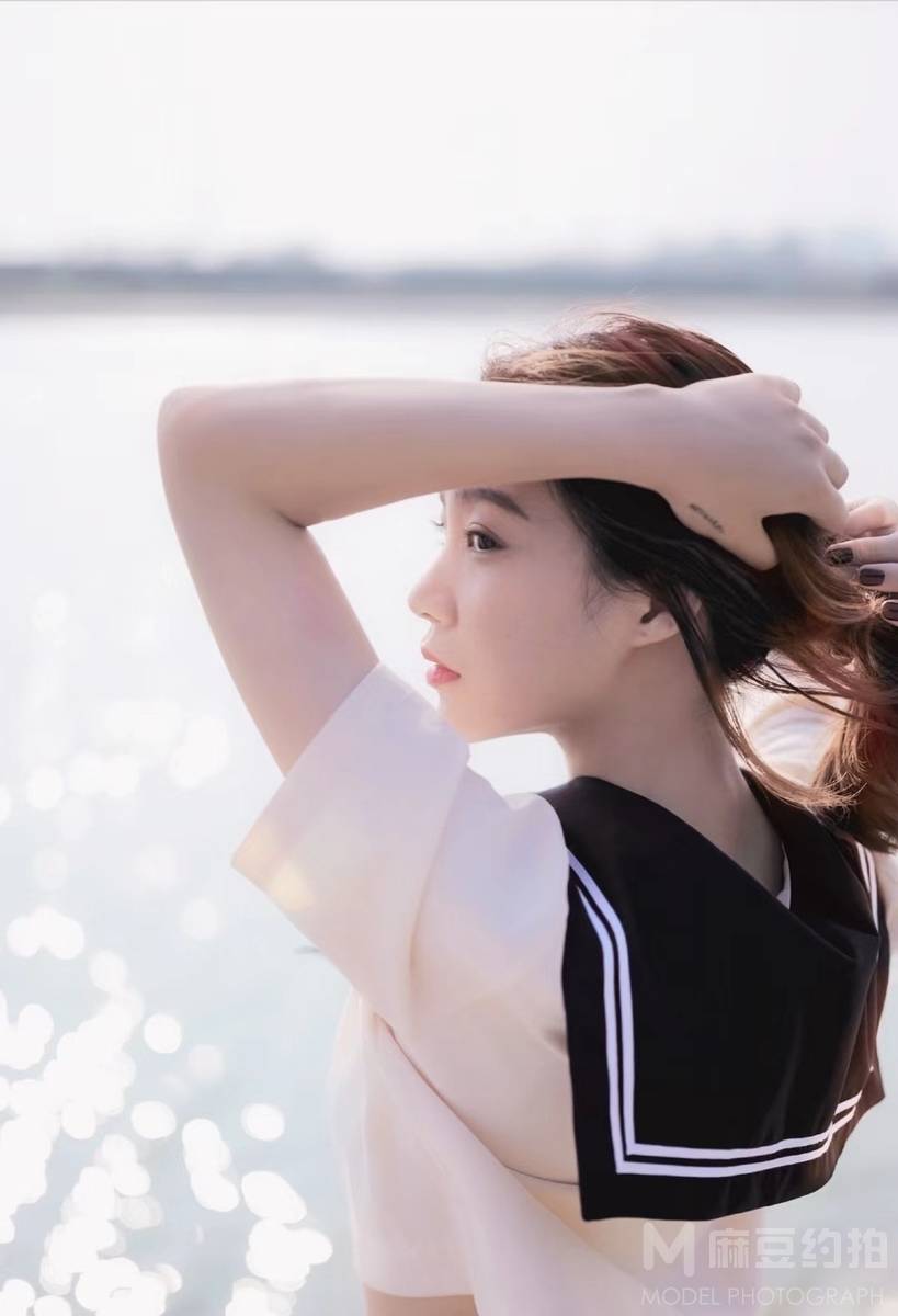 黑白模特
