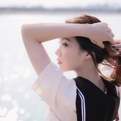 黑白模特