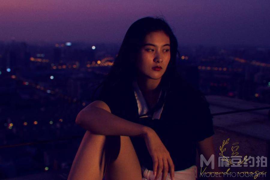 夜景模特