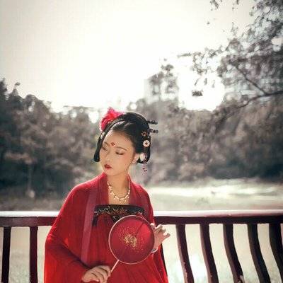 汉服模特