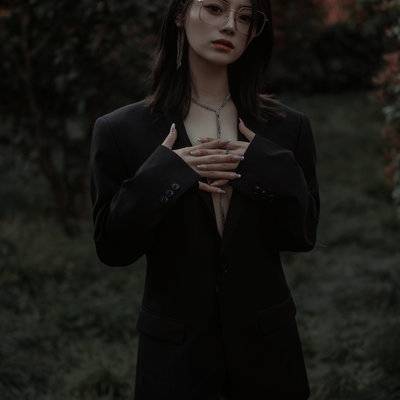 情绪模特