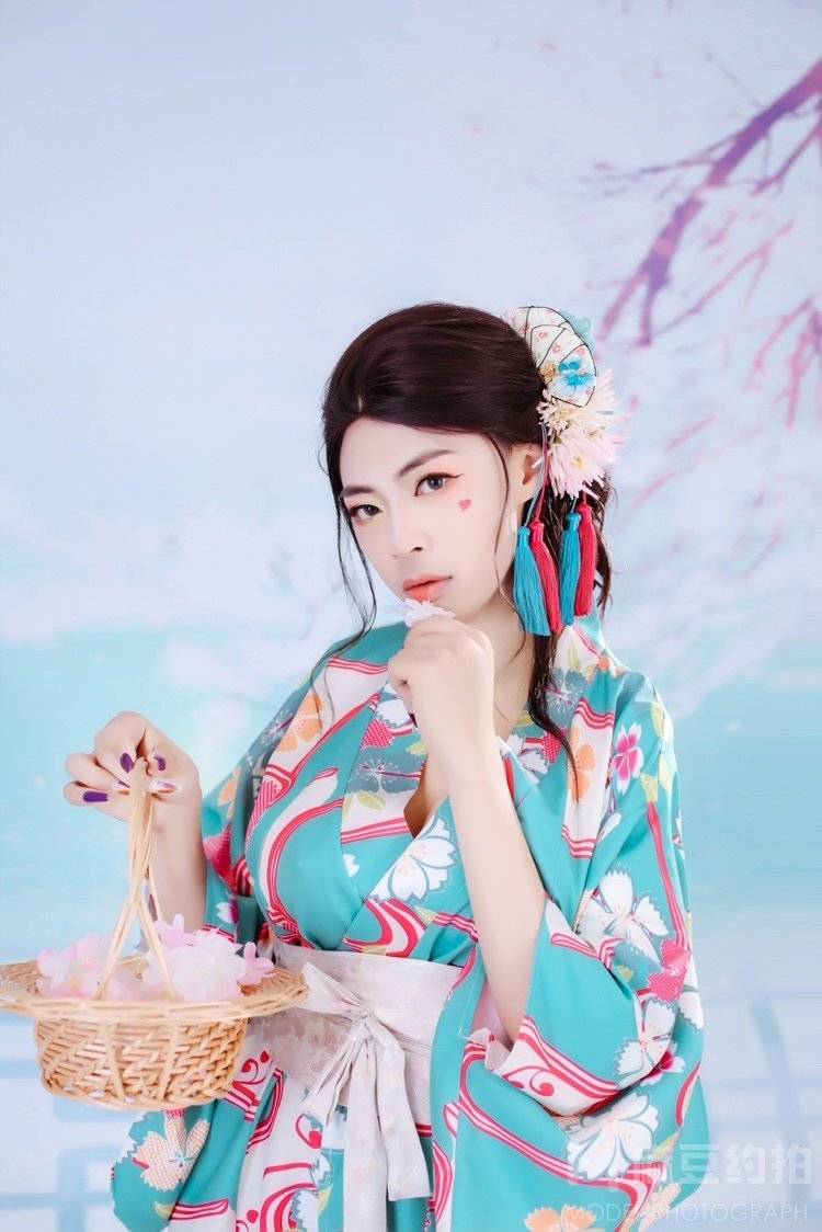 和服模特
