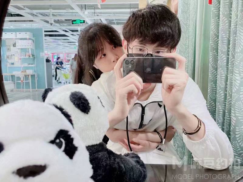 校园模特