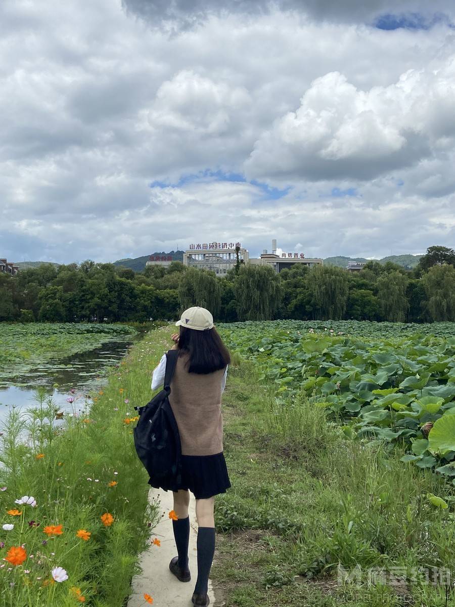 校园模特