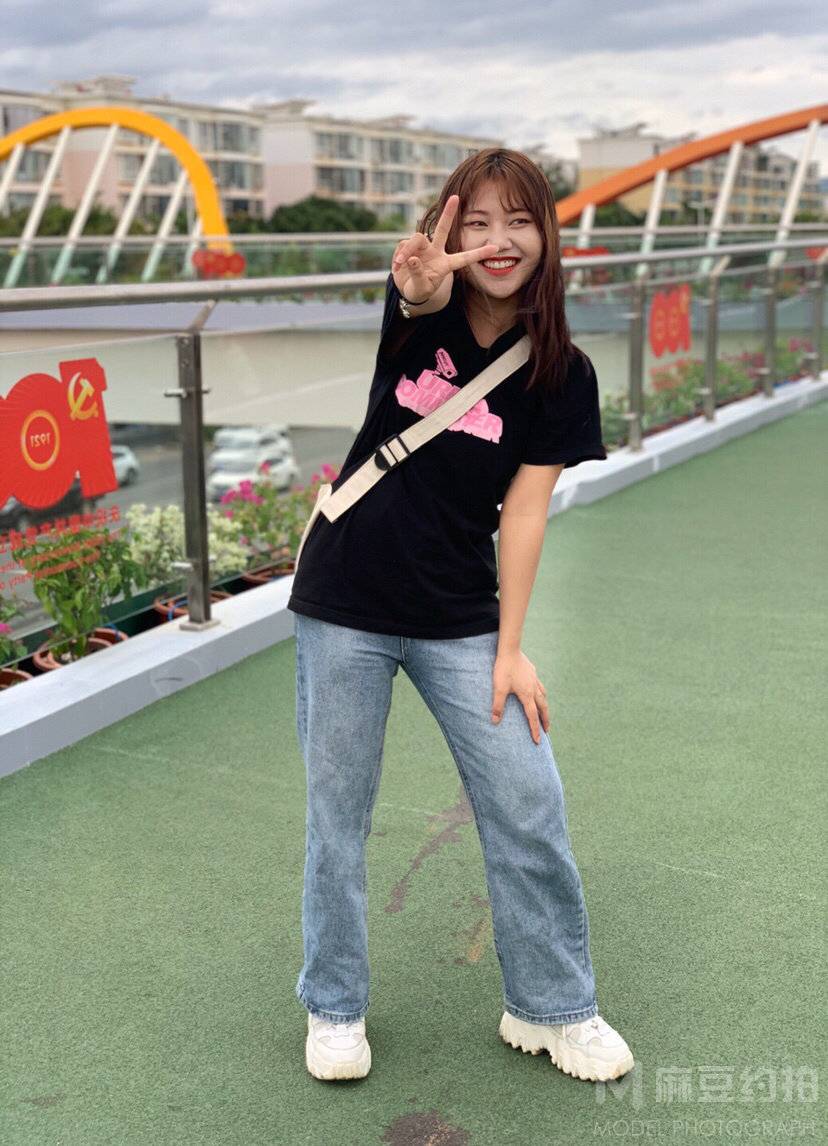 清新模特