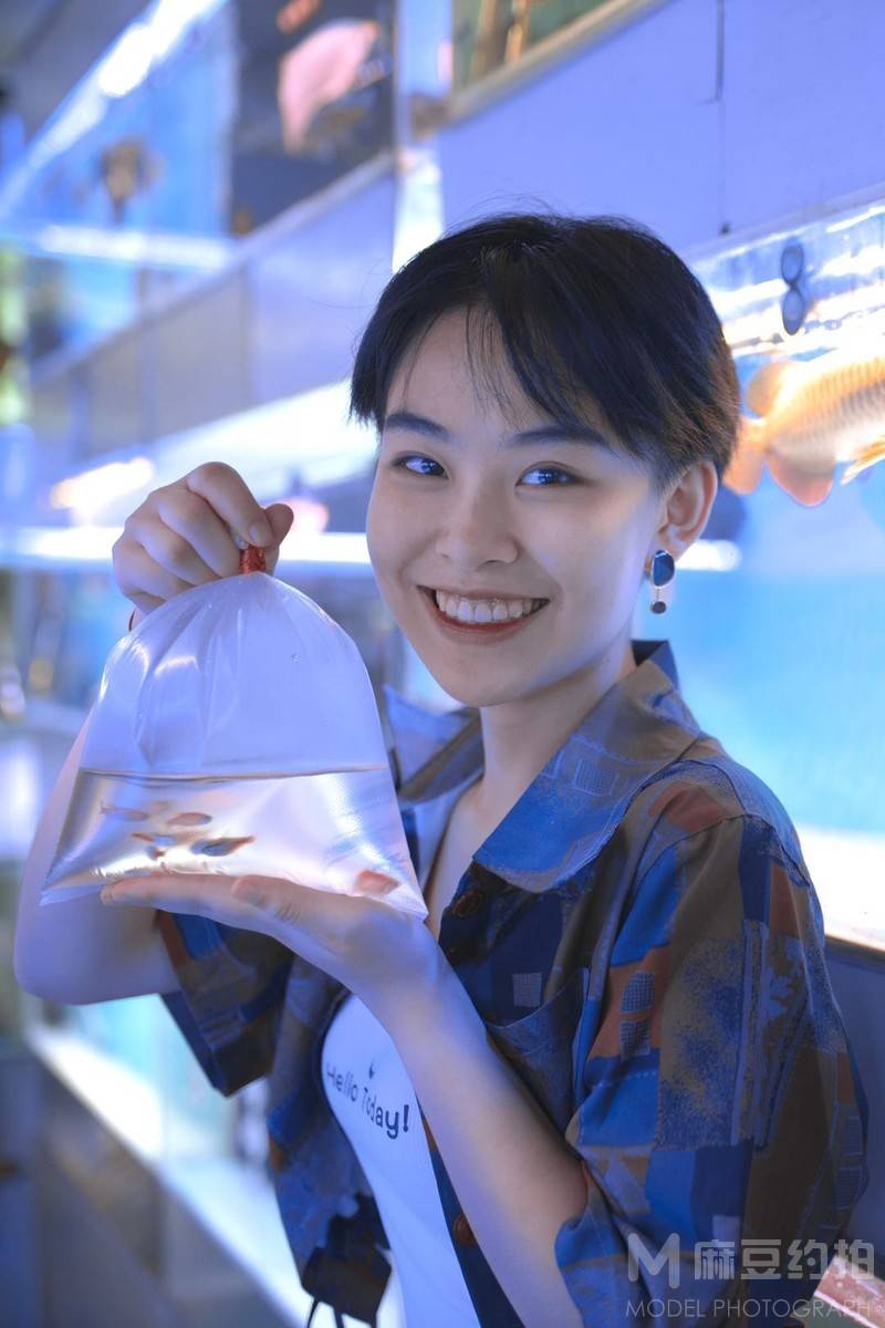 校园模特