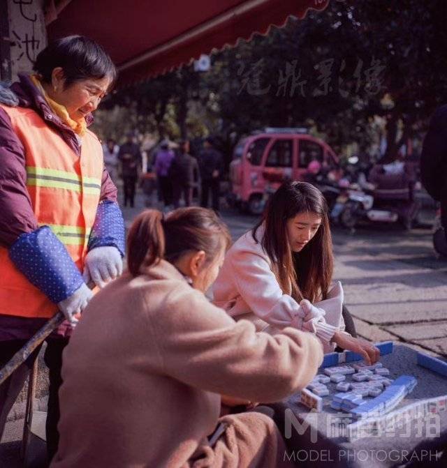 宝丽来模特