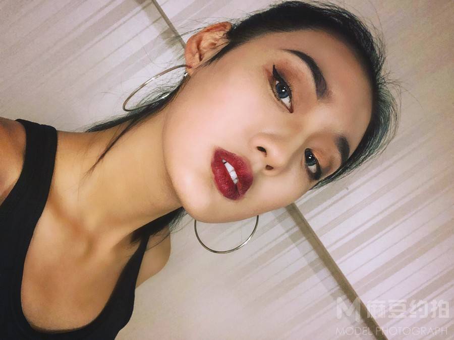 暗黑模特