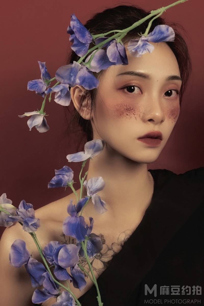 妆容模特