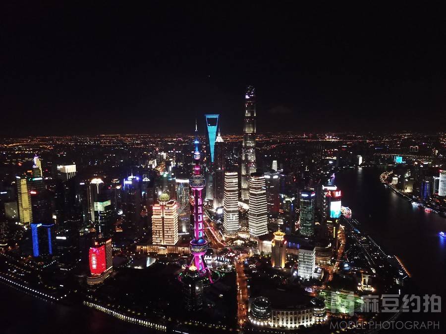 夜景模特