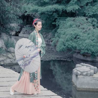 汉服模特