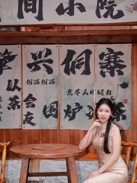 黑白模特