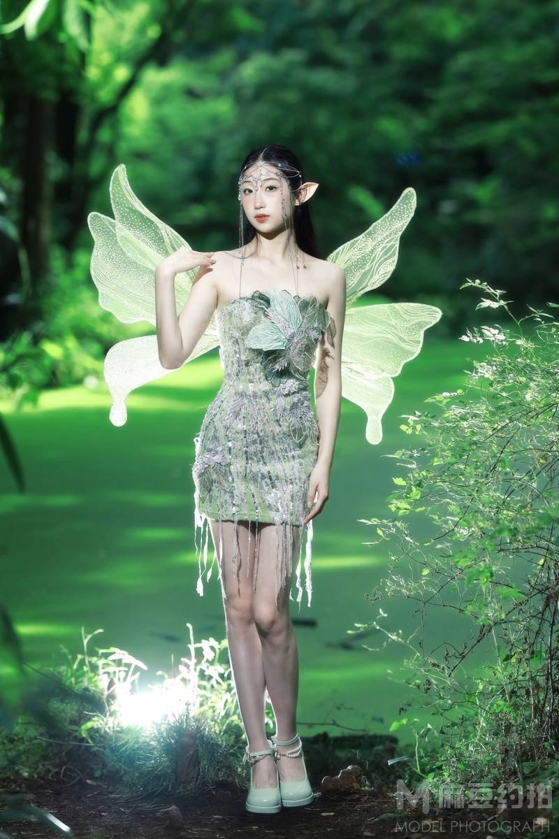 清新模特