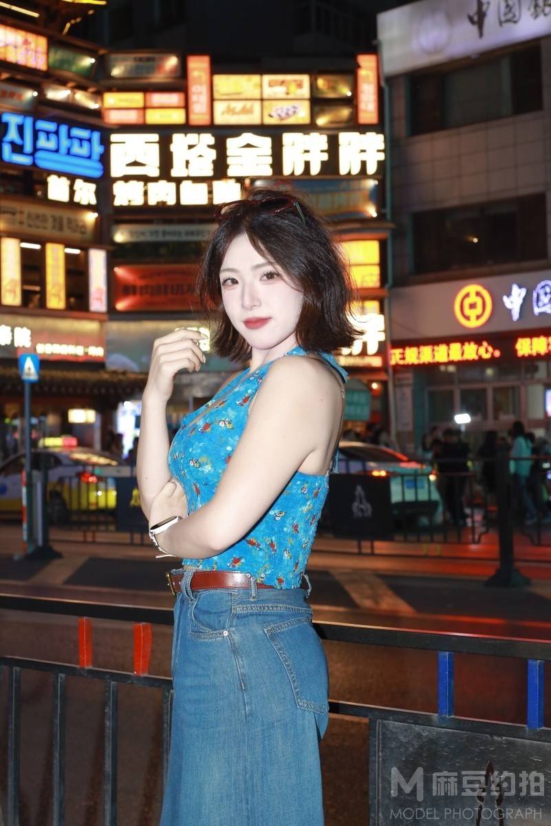 夜景模特