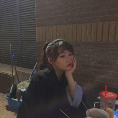 黑白模特