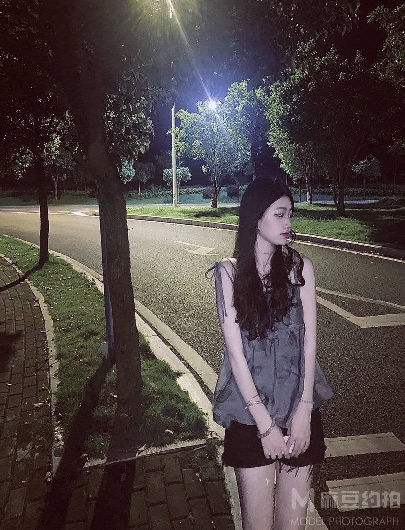 夜景模特