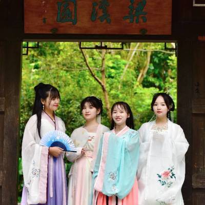 汉服模特