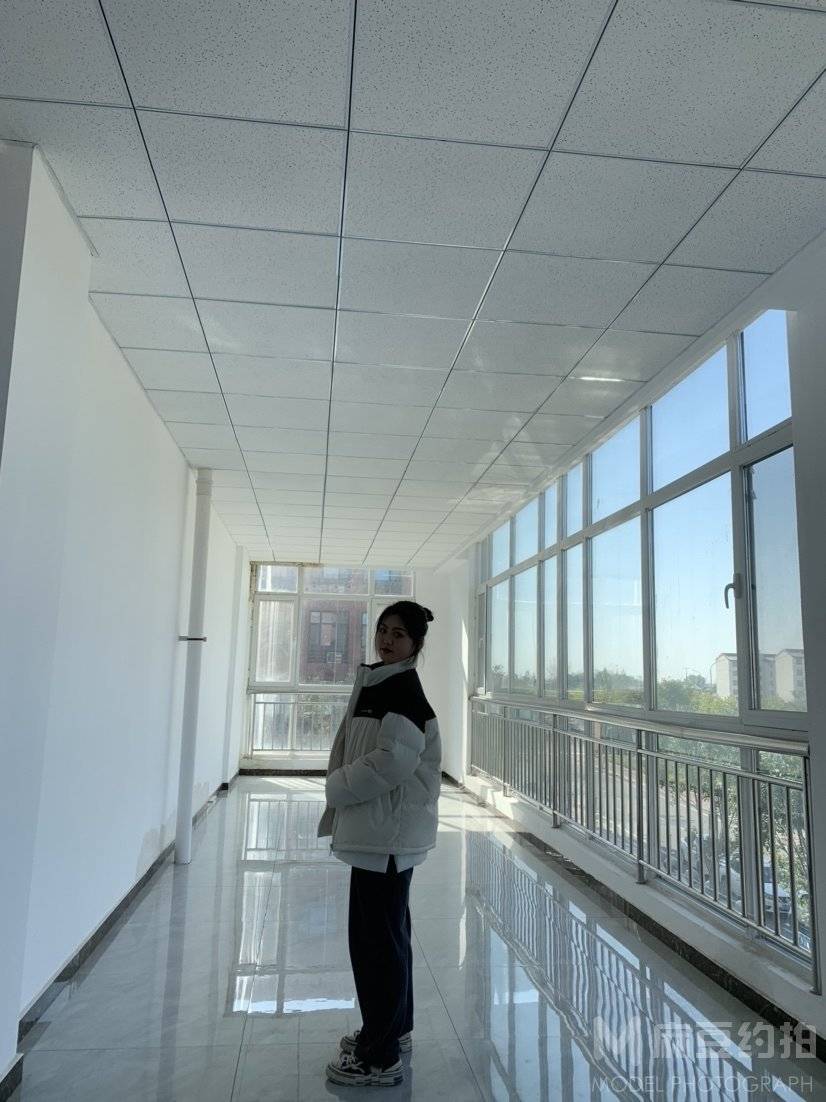 校园模特