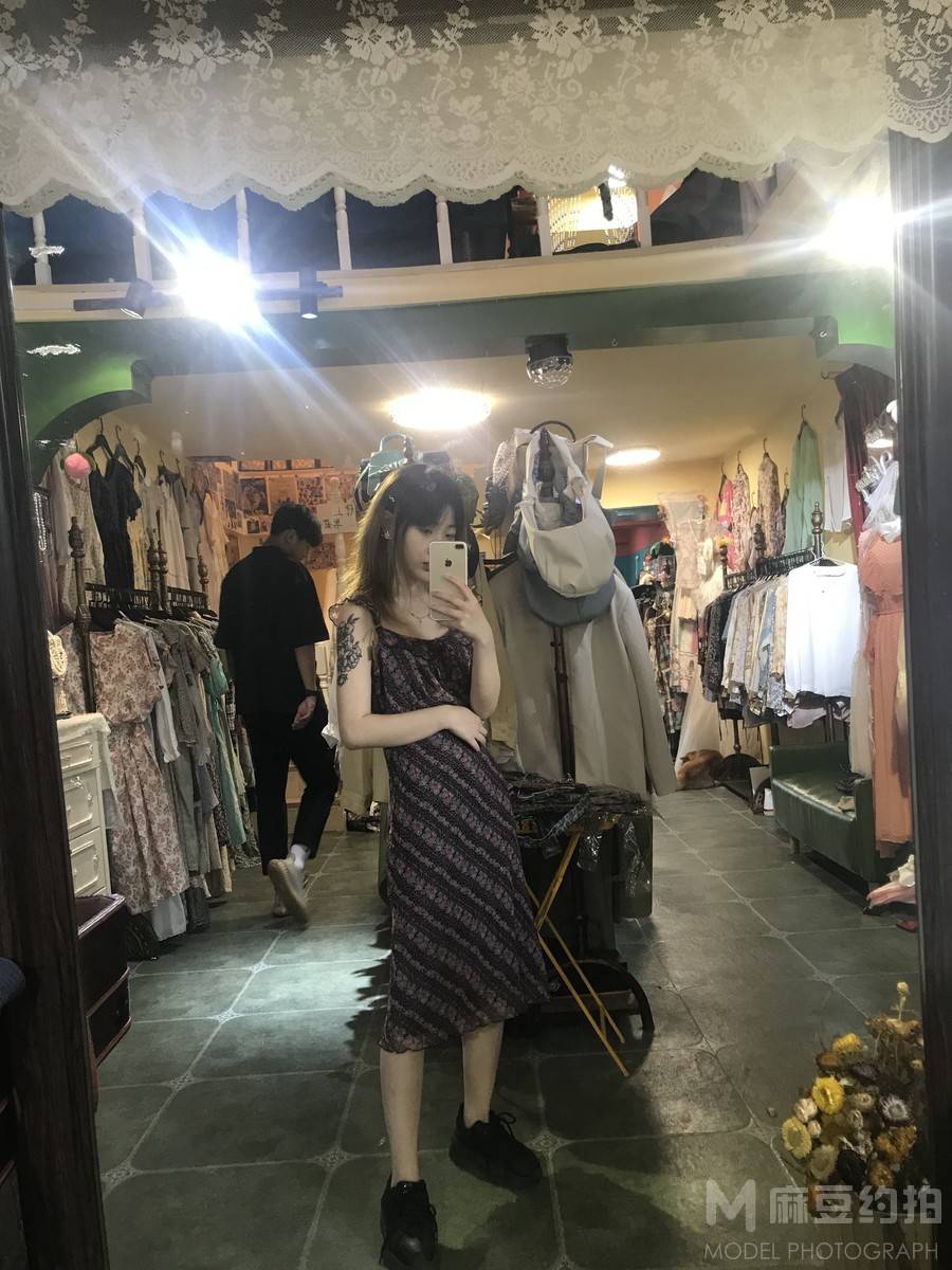 妆容模特