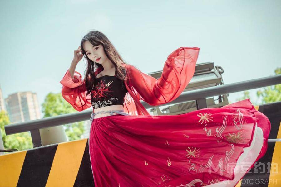 汉服模特