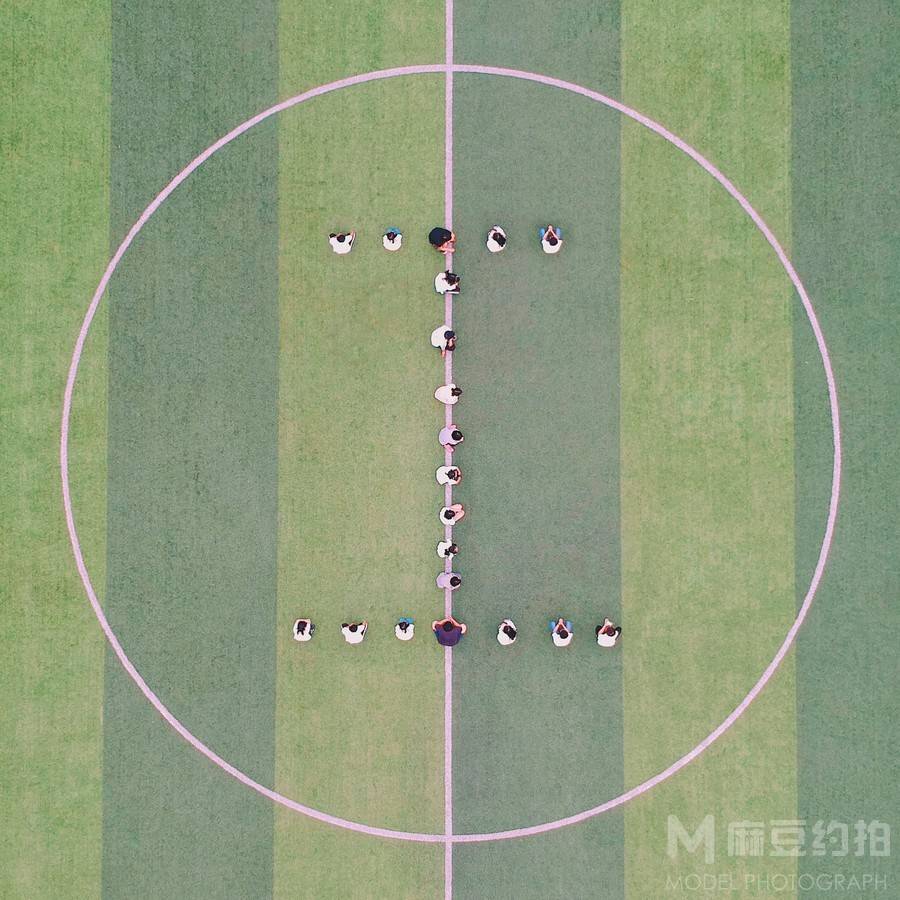 校园模特