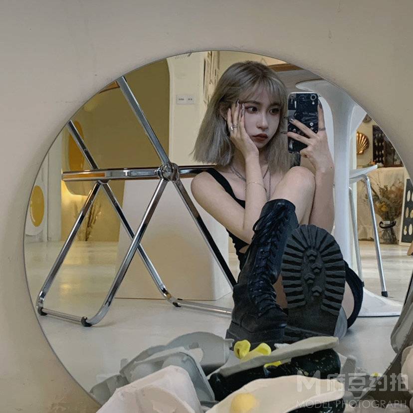 暗黑模特