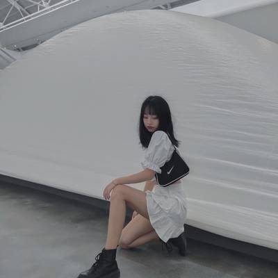 黑白模特