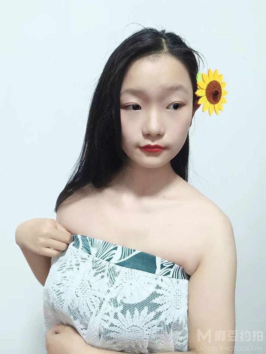 清新模特