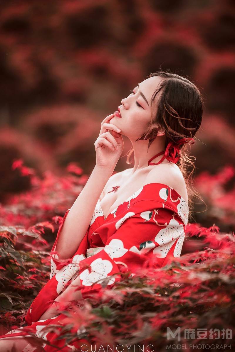妆容模特