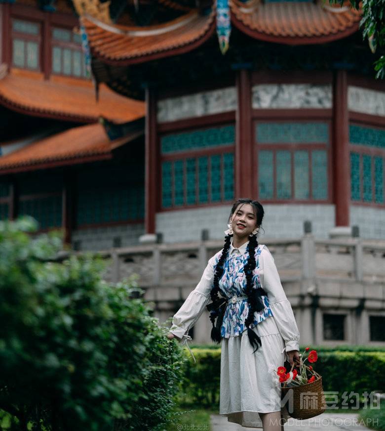 汉服模特