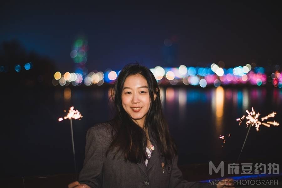 夜景模特