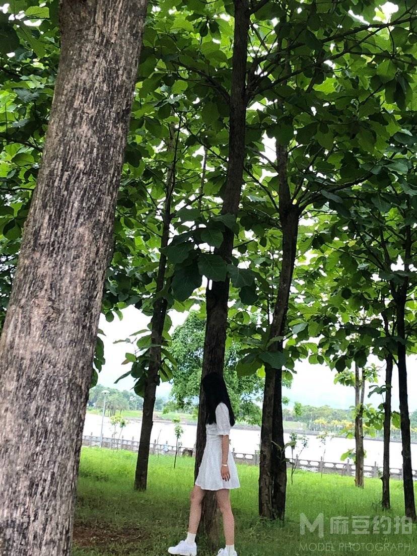 黑白模特