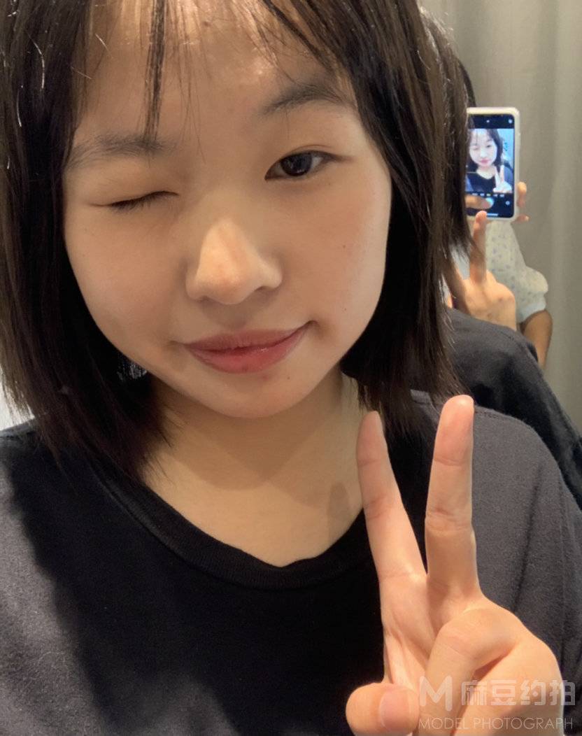 妆容模特