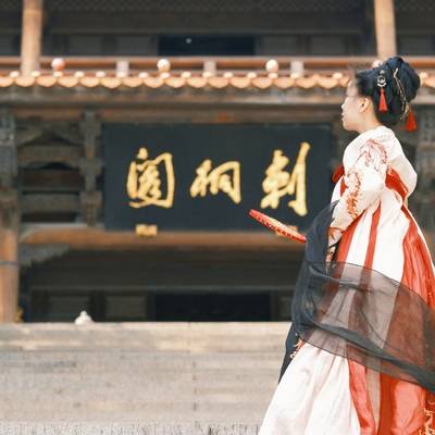 汉服模特