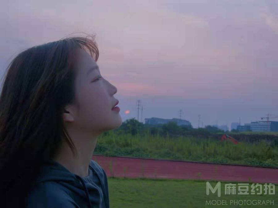 校园模特